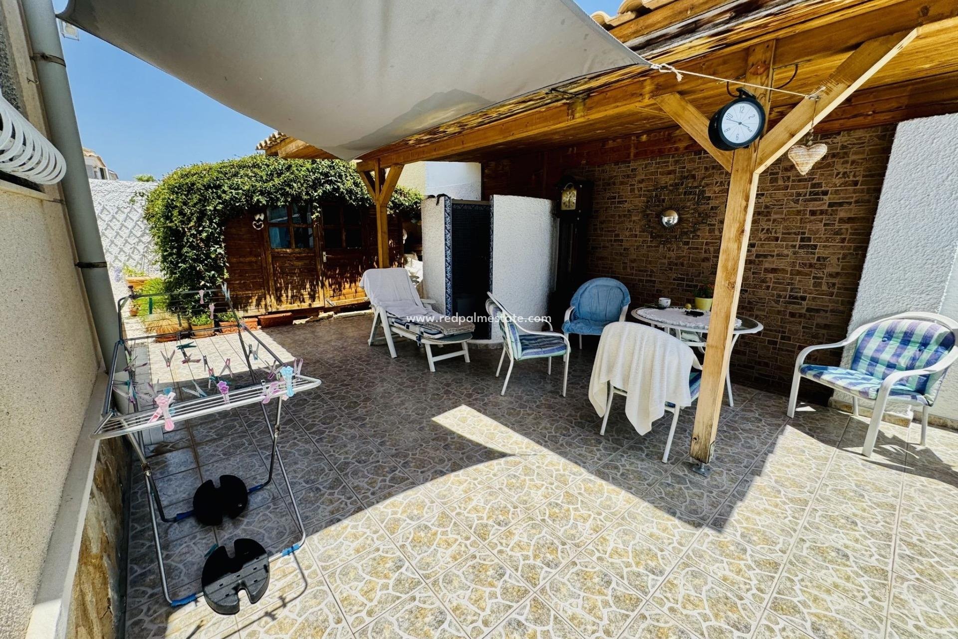 Revente - Villa -
Torrevieja - La Siesta - El Salado - Torreta
