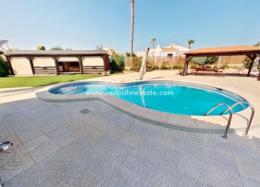 Revente - Villa -
Torrevieja - La Siesta - El Salado -  Torreta