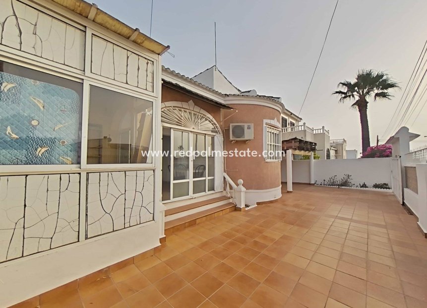 Revente - Villa -
Torrevieja - La Siesta - El Salado -  Torreta