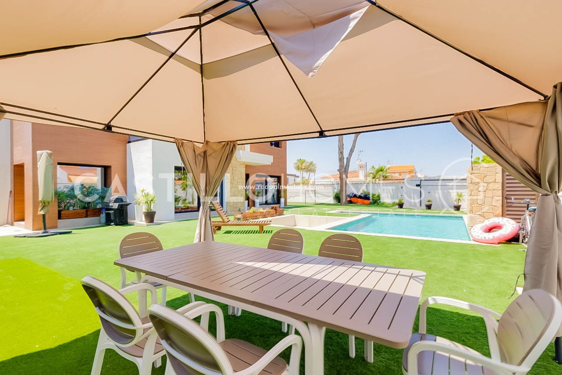 Revente - Villa -
Torrevieja - La Siesta - El Salado -  Torreta