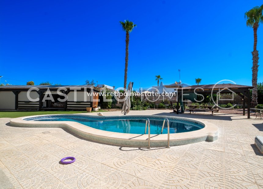 Revente - Villa -
Torrevieja - La Siesta - El Salado -  Torreta