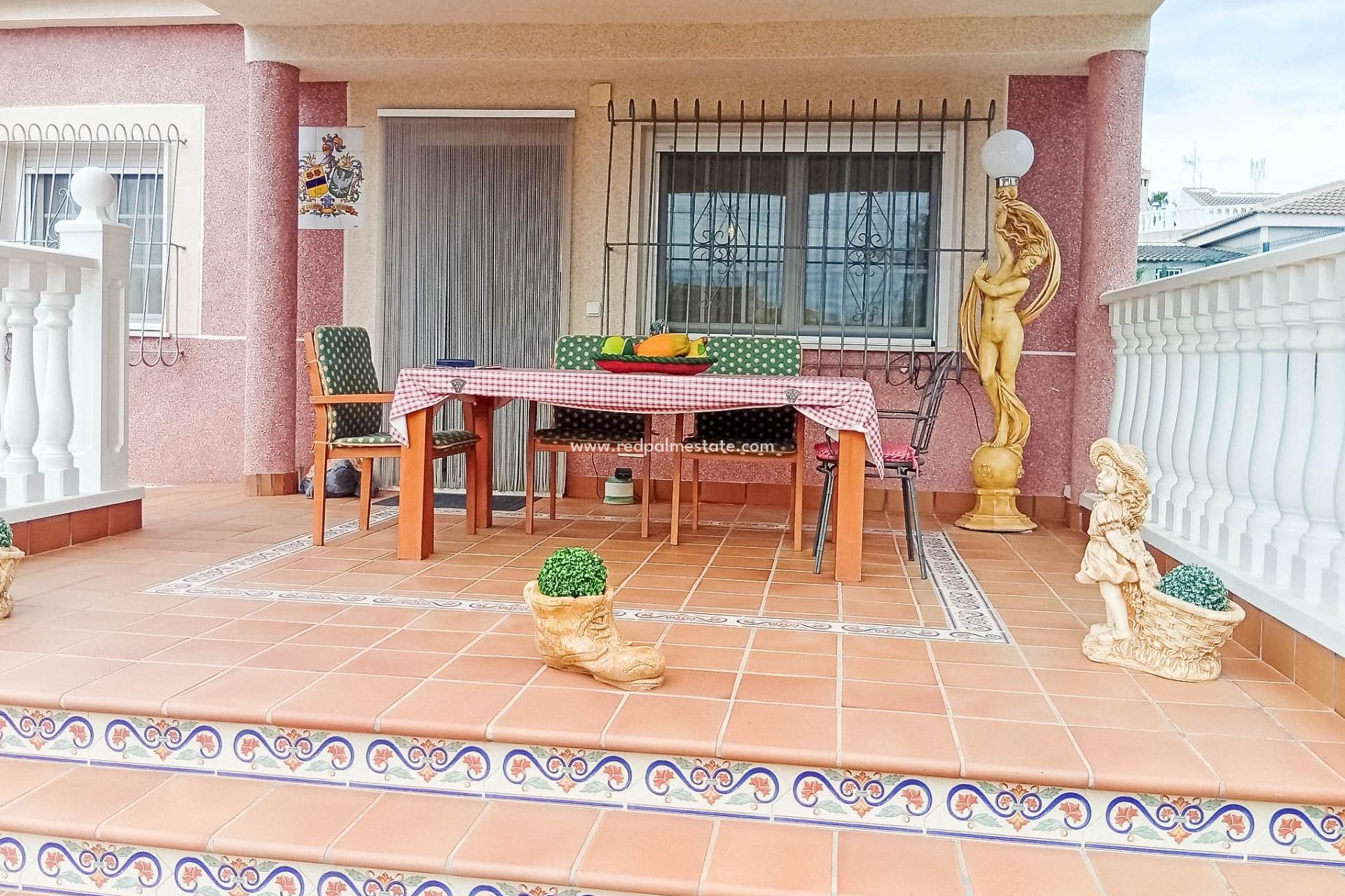 Revente - Villa -
Torrevieja - La Siesta - El Salado - Torreta