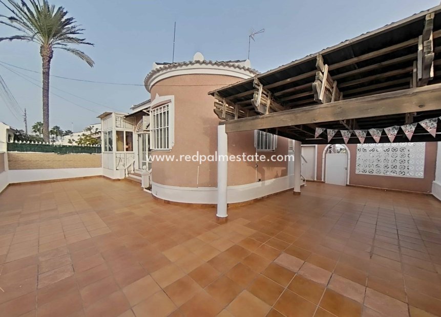 Revente - Villa -
Torrevieja - La Siesta - El Salado -  Torreta
