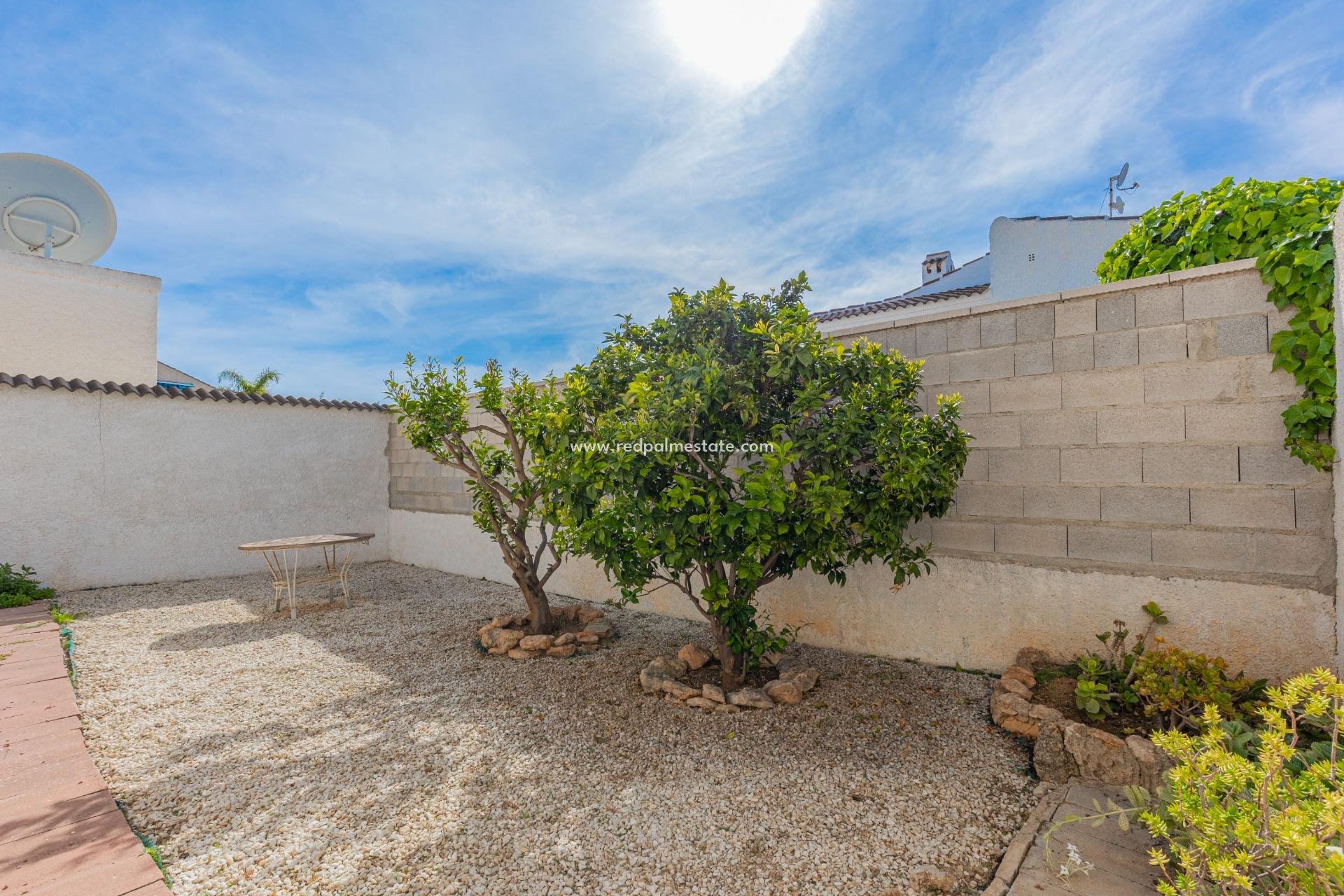 Revente - Villa -
Torrevieja - La Siesta - El Salado -  Torreta