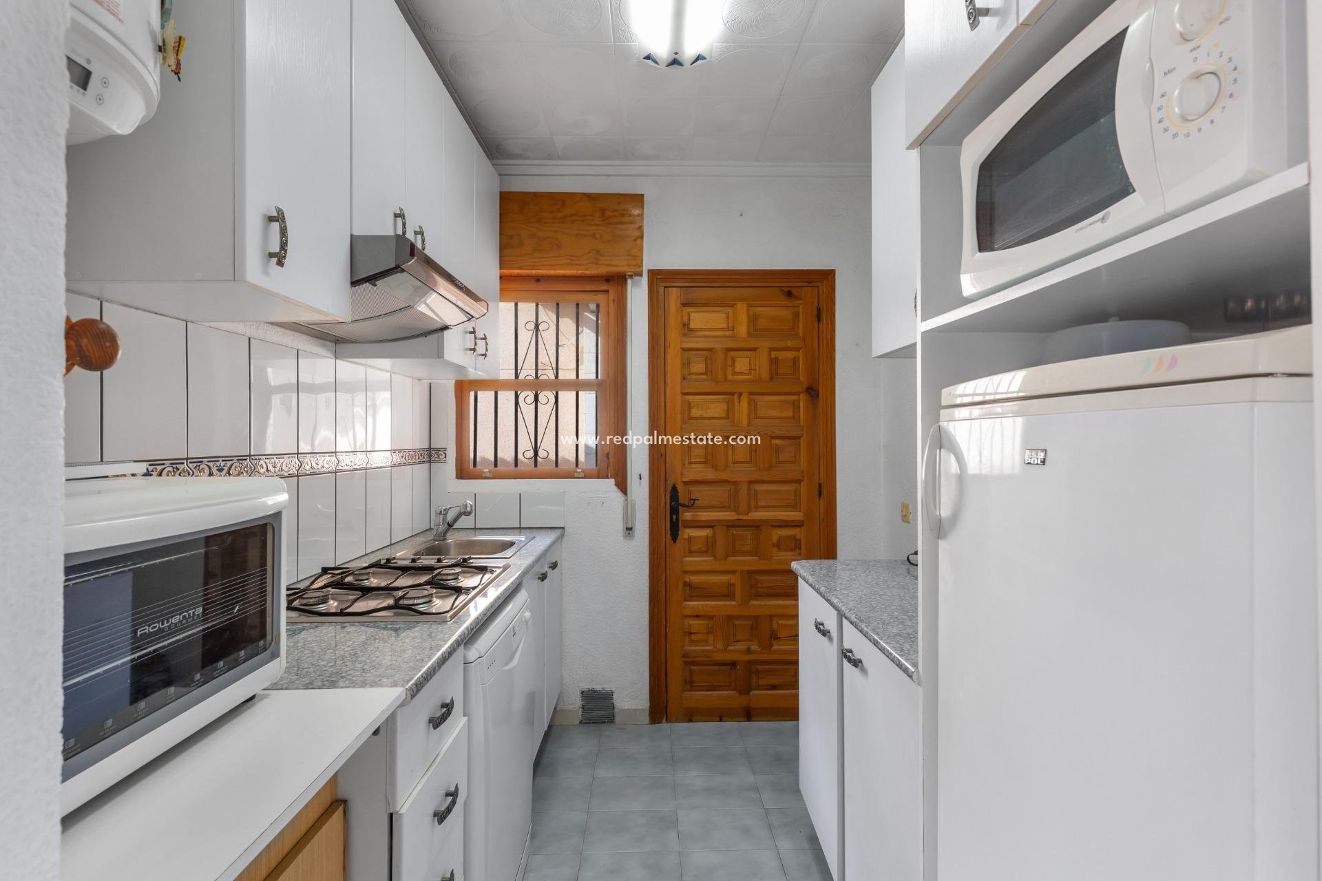 Revente - Villa -
Torrevieja - La Siesta - El Salado -  Torreta