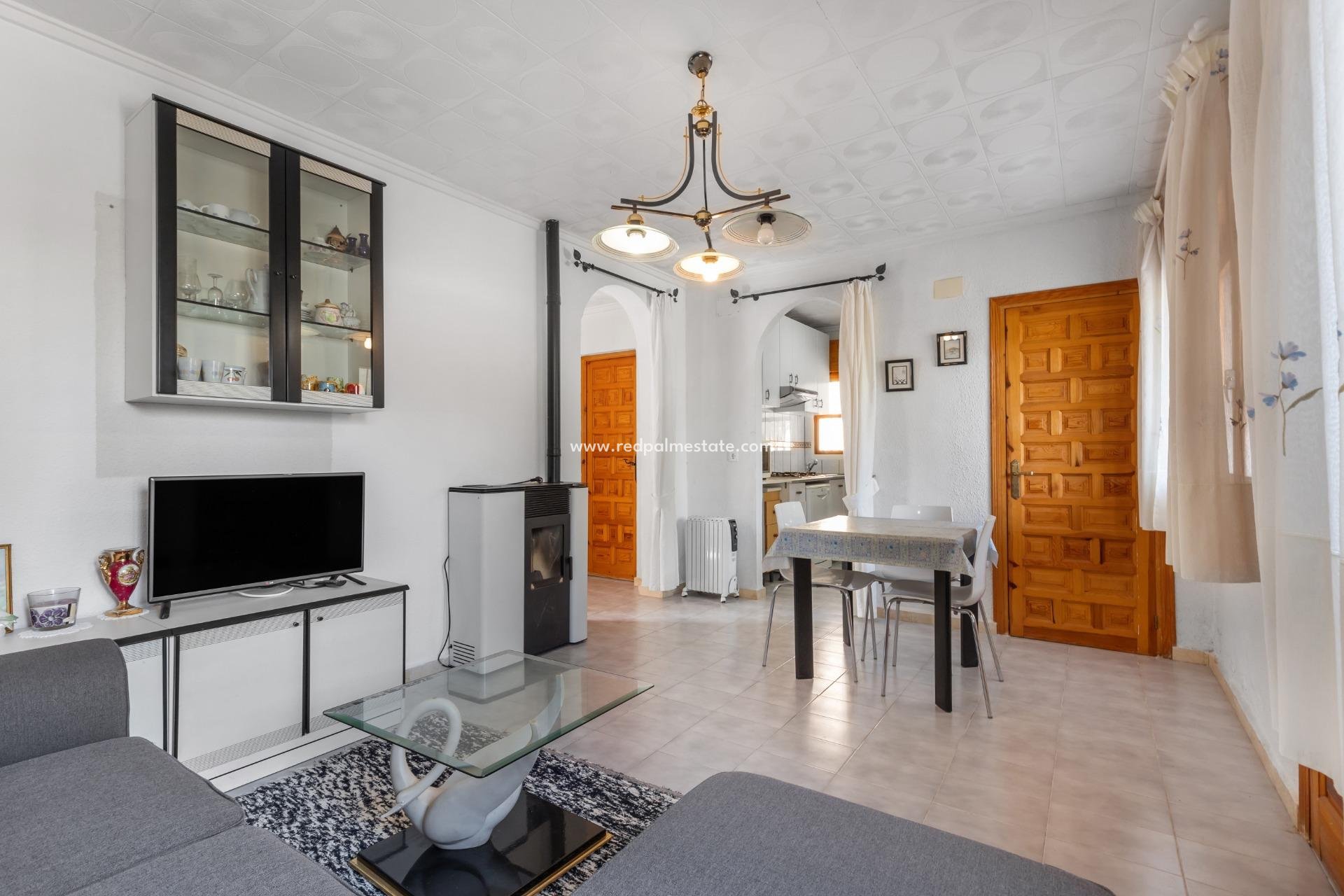 Revente - Villa -
Torrevieja - La Siesta - El Salado -  Torreta