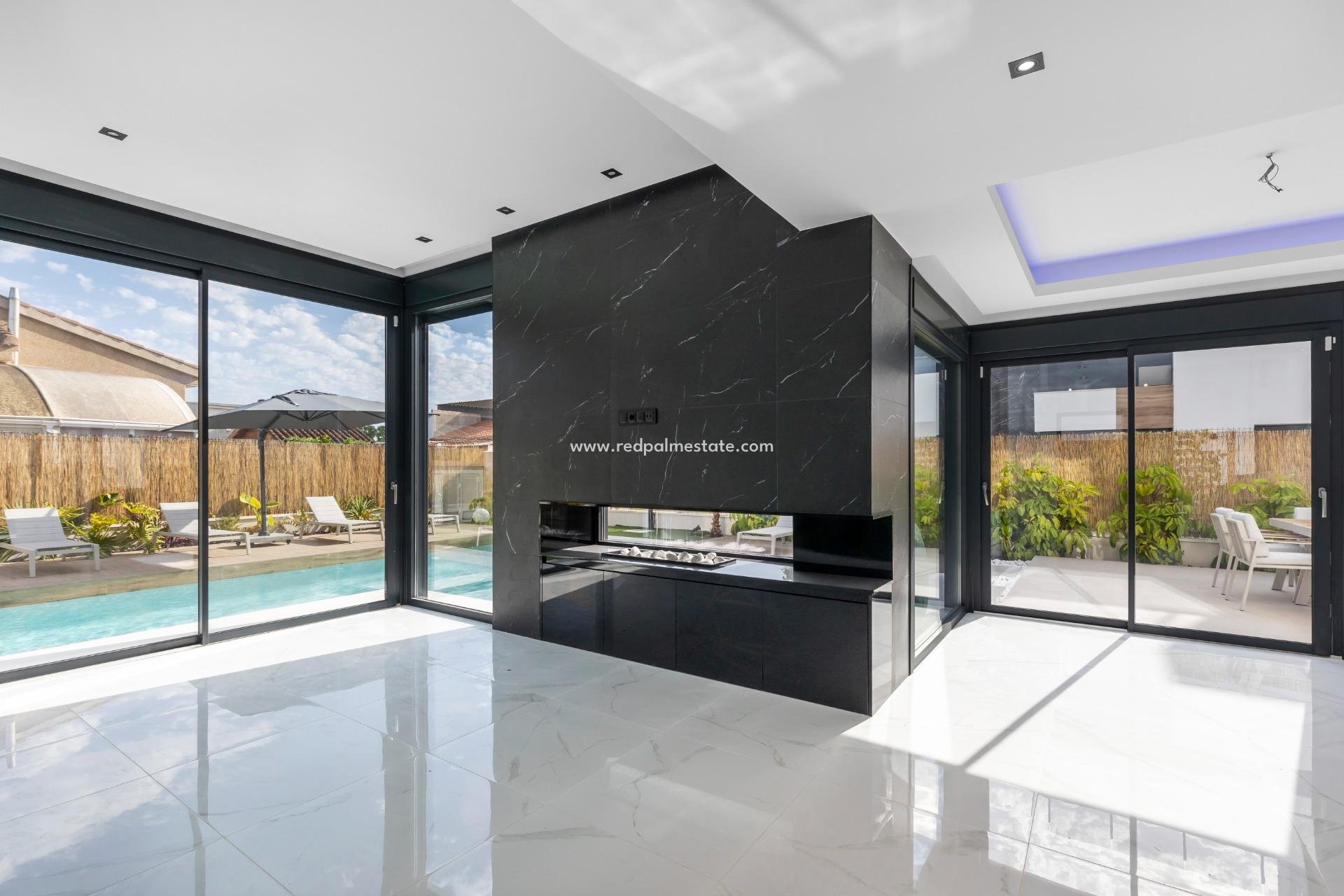 Revente - Villa -
Torrevieja - La Siesta - El Salado - Torreta