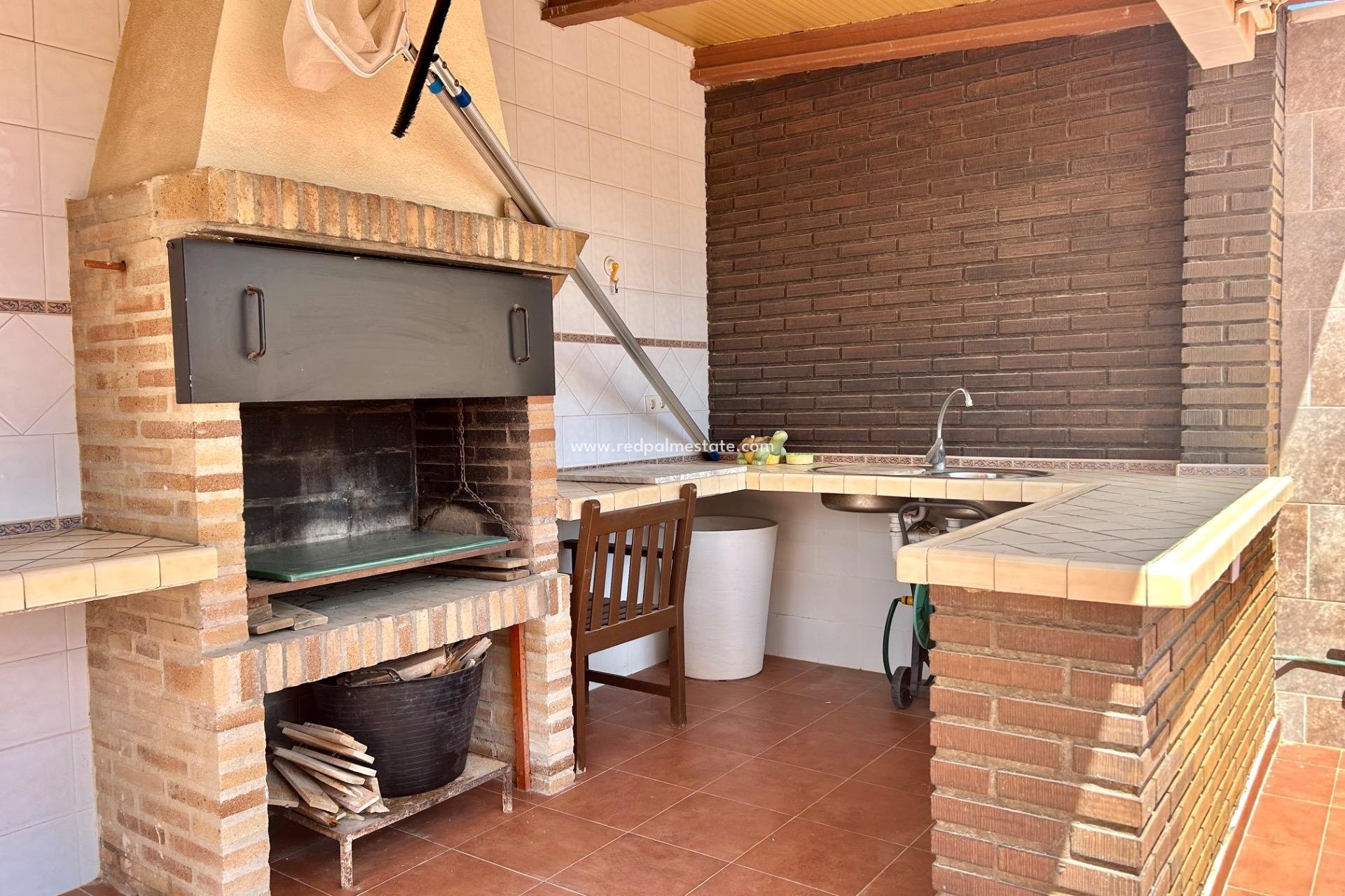 Revente - Villa -
Torrevieja - La Siesta - El Salado -  Torreta