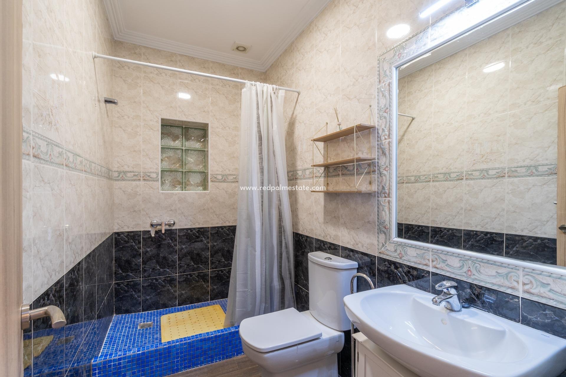 Revente - Villa -
Torrevieja - La Siesta - El Salado - Torreta