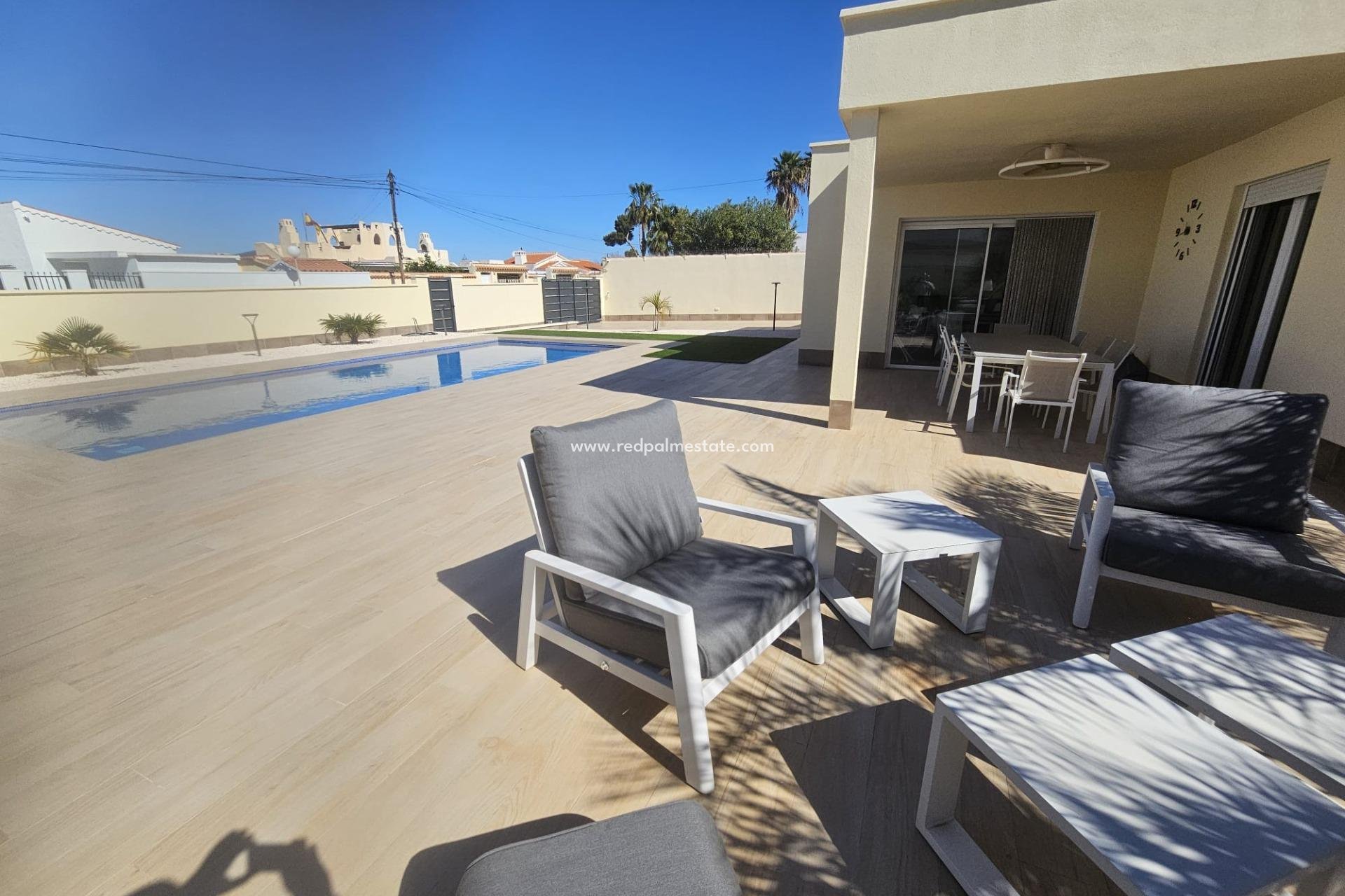 Revente - Villa -
Torrevieja - La Siesta - El Salado - Torreta