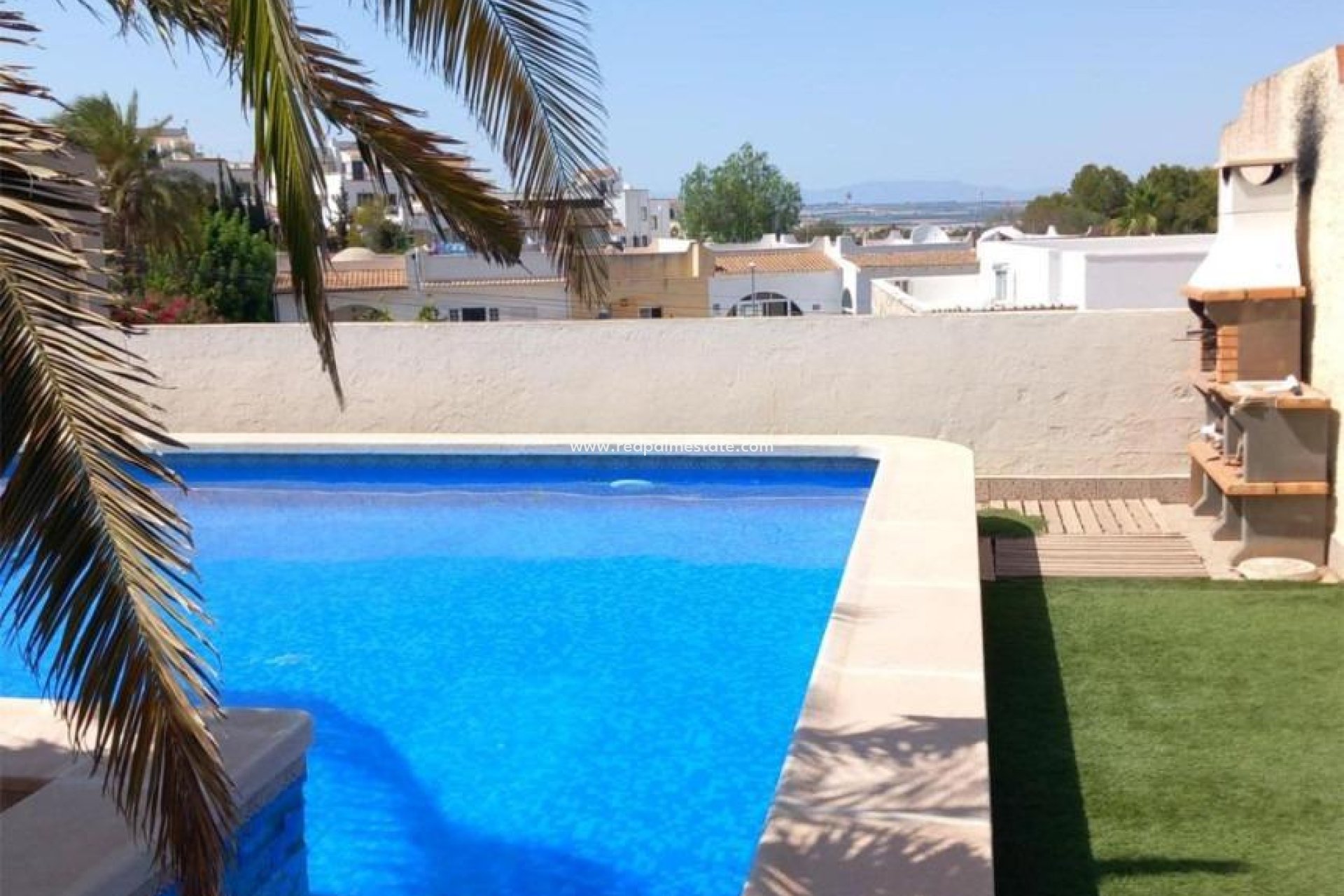 Revente - Villa -
Torrevieja - Los altos