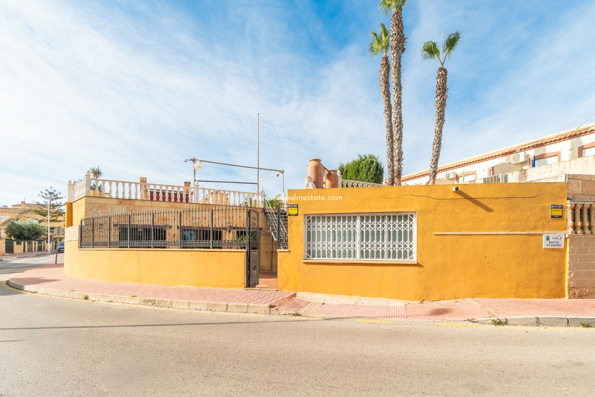 Revente - Villa -
Torrevieja - Los Altos
