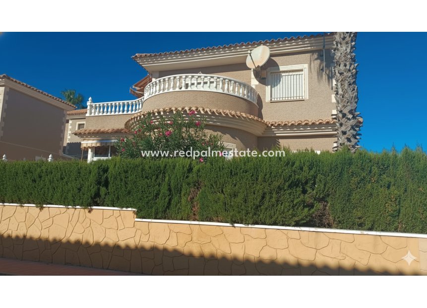 Revente - Villa -
Torrevieja - Los Altos
