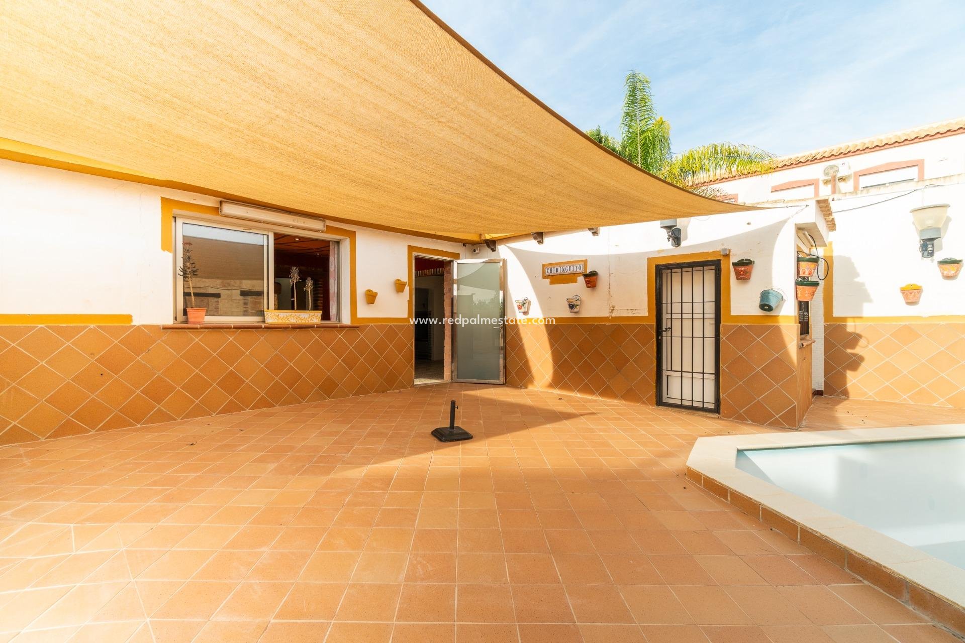 Revente - Villa -
Torrevieja - Los Altos