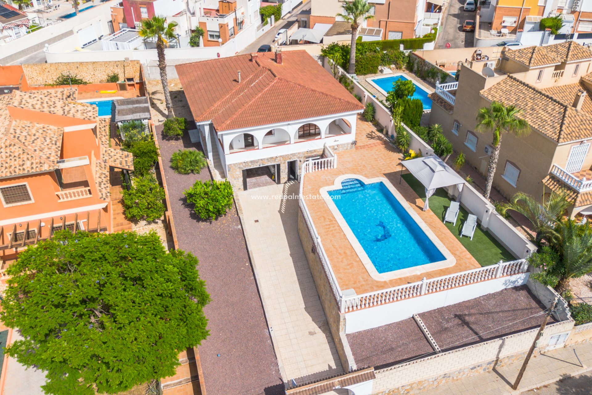 Revente - Villa -
Torrevieja - Los balcones