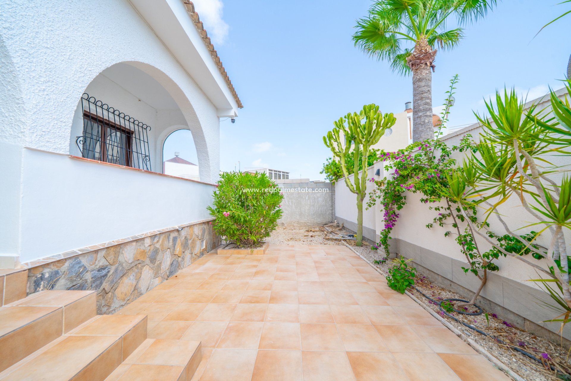 Revente - Villa -
Torrevieja - Los balcones
