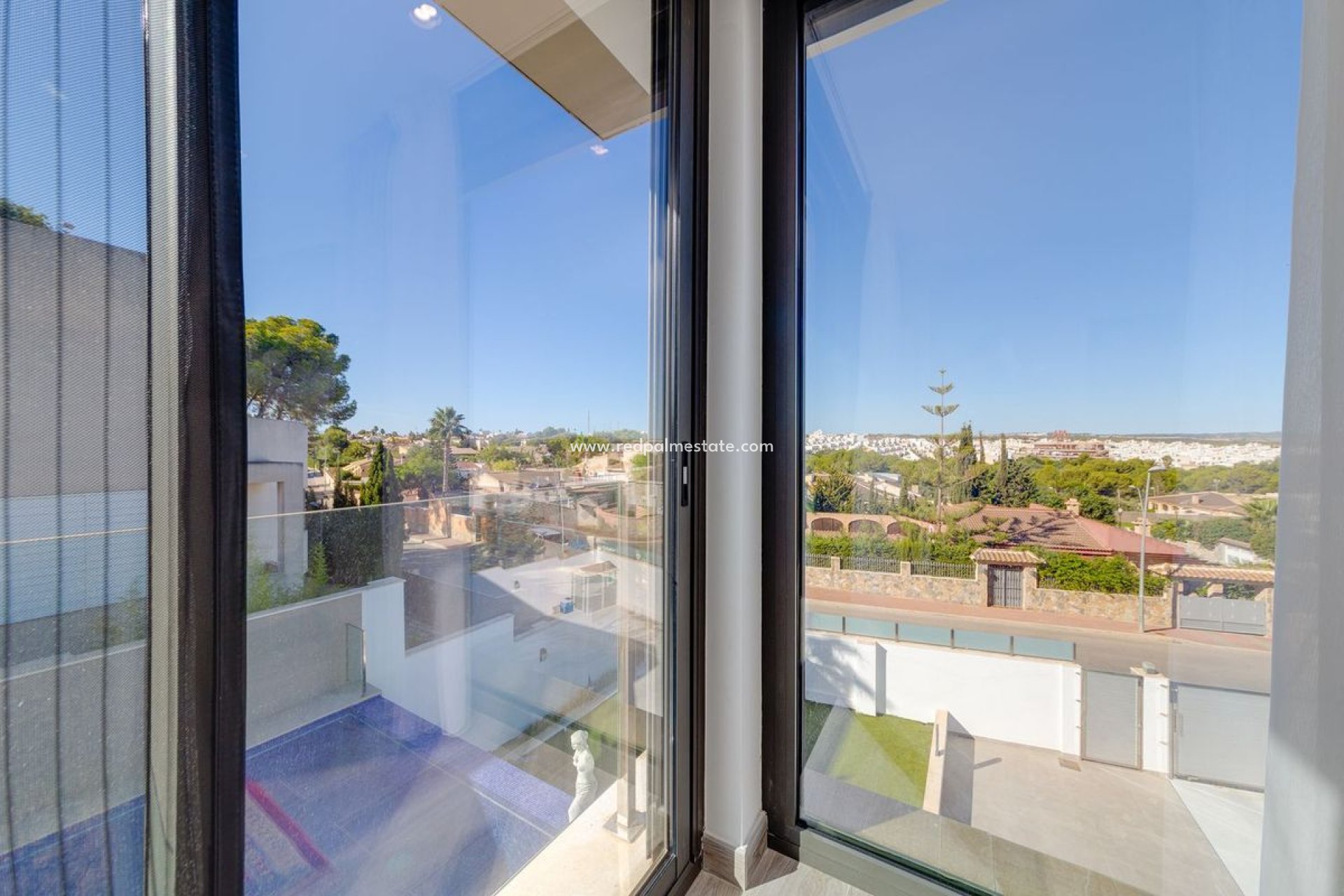 Revente - Villa -
Torrevieja - Los balcones