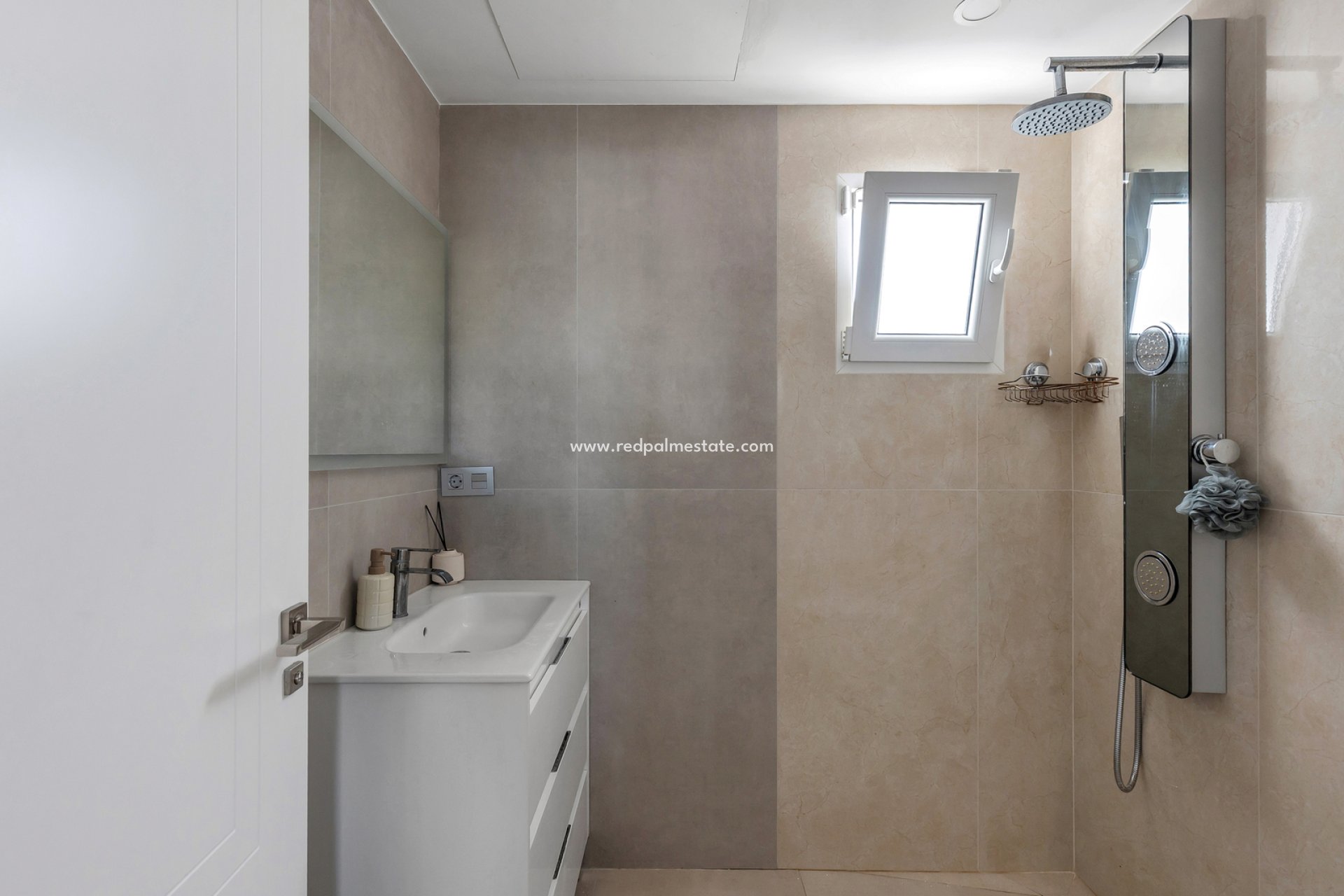 Revente - Villa -
Torrevieja - Los balcones