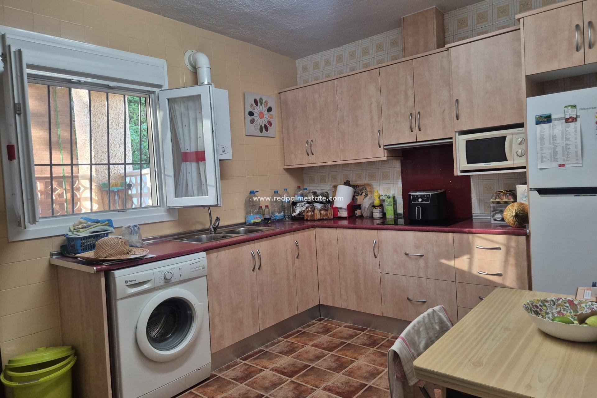 Revente - Villa -
Torrevieja - Los balcones