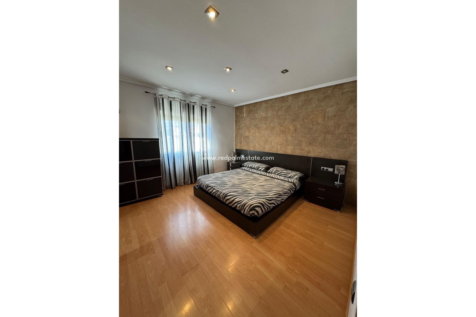 Revente - Villa -
Torrevieja - Los balcones