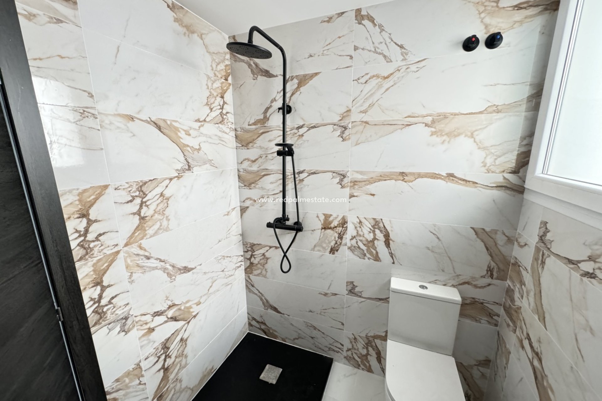 Revente - Villa -
Torrevieja - Los balcones