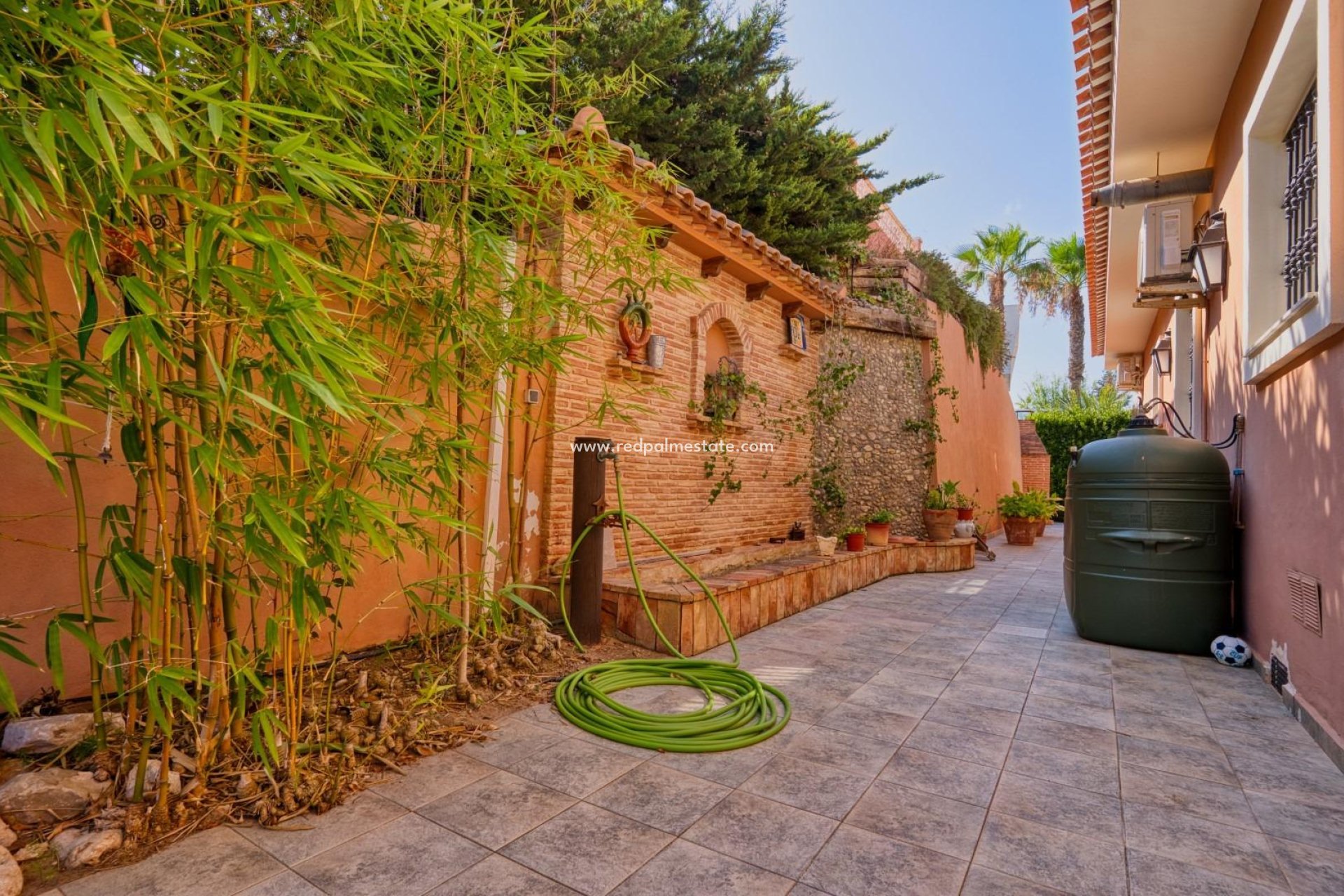 Revente - Villa -
Torrevieja - Los balcones