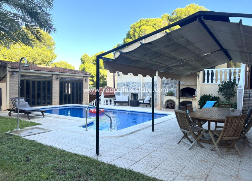 Revente - Villa -
Torrevieja - Los balcones