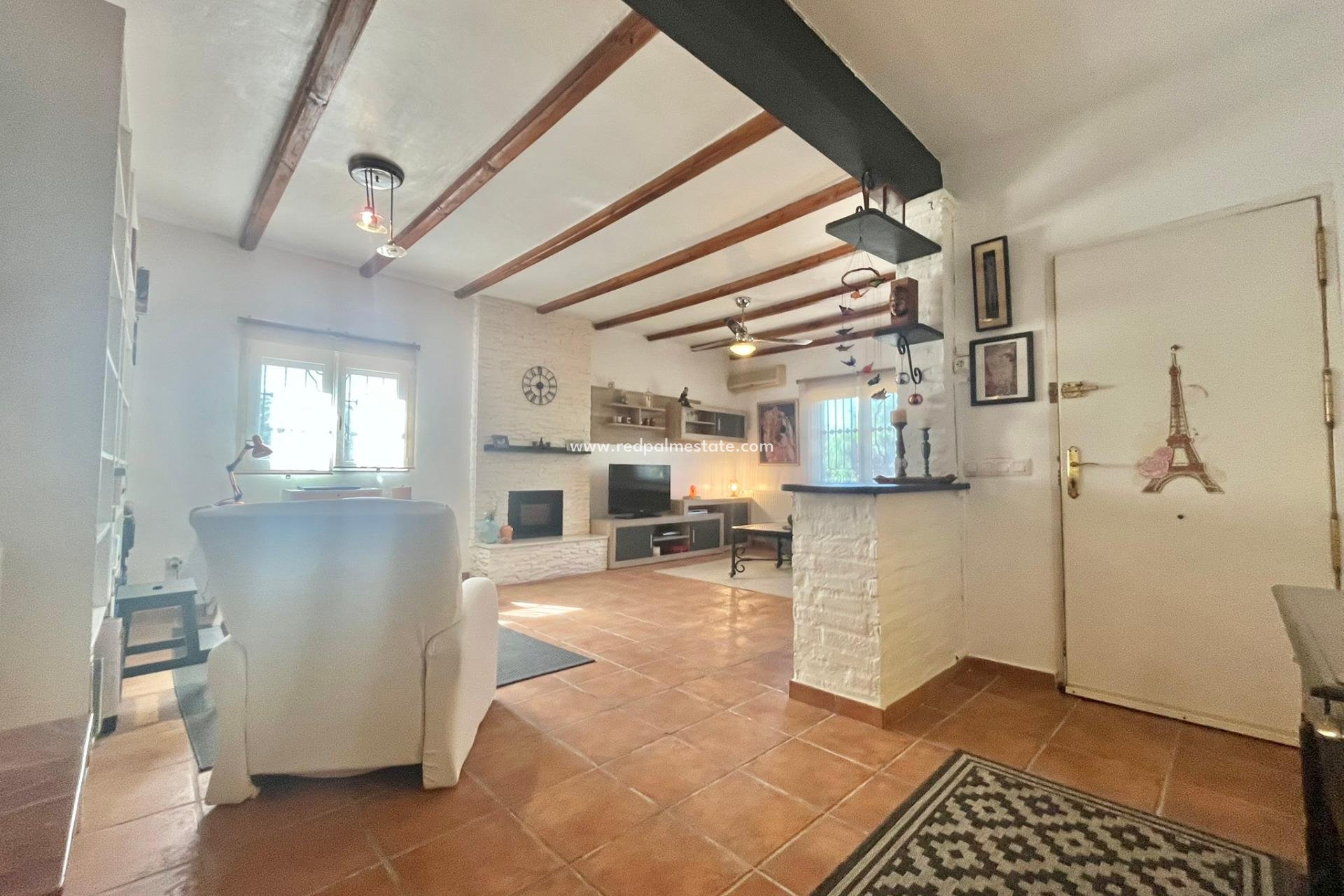 Revente - Villa -
Torrevieja - Los balcones