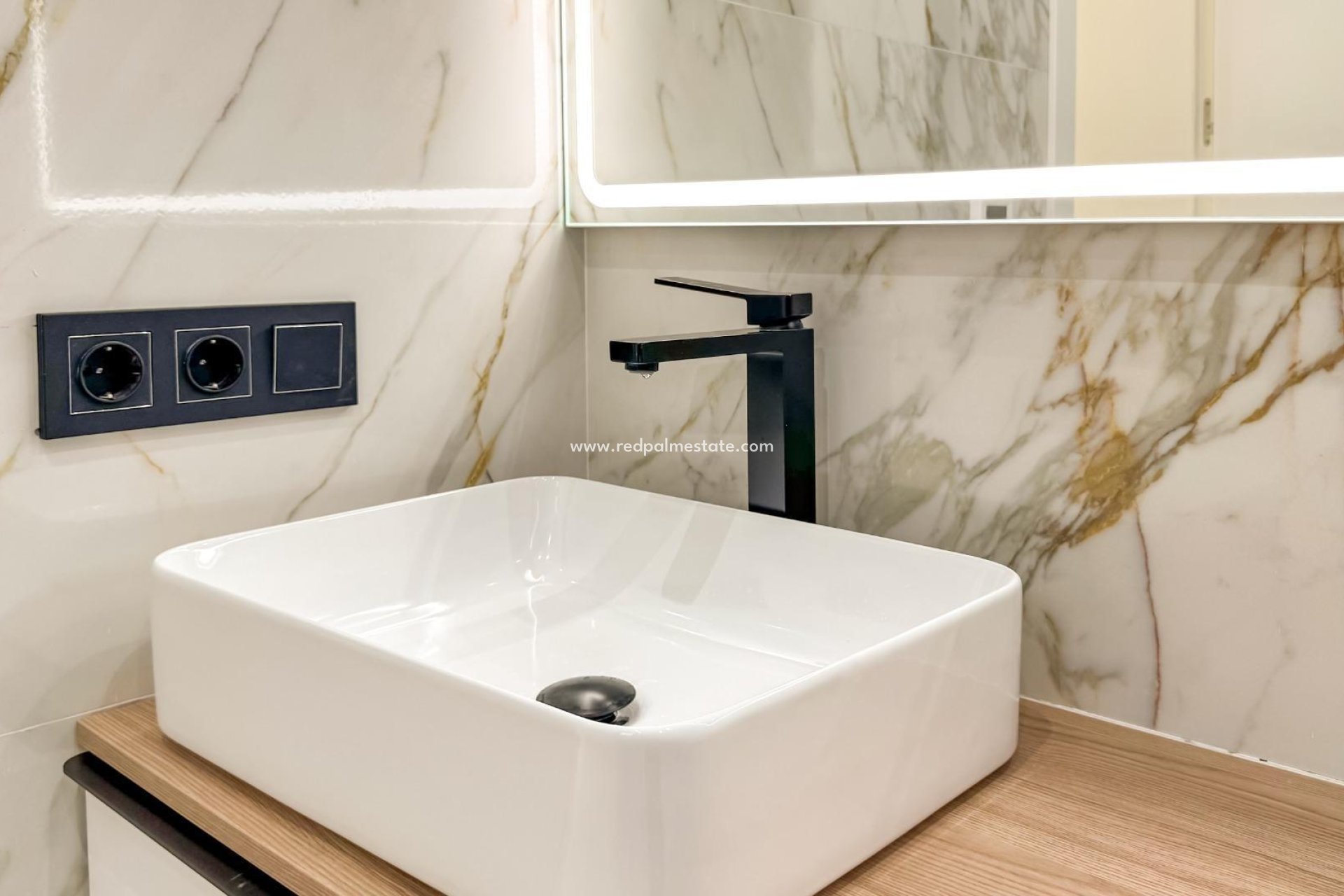 Revente - Villa -
Torrevieja - Los balcones