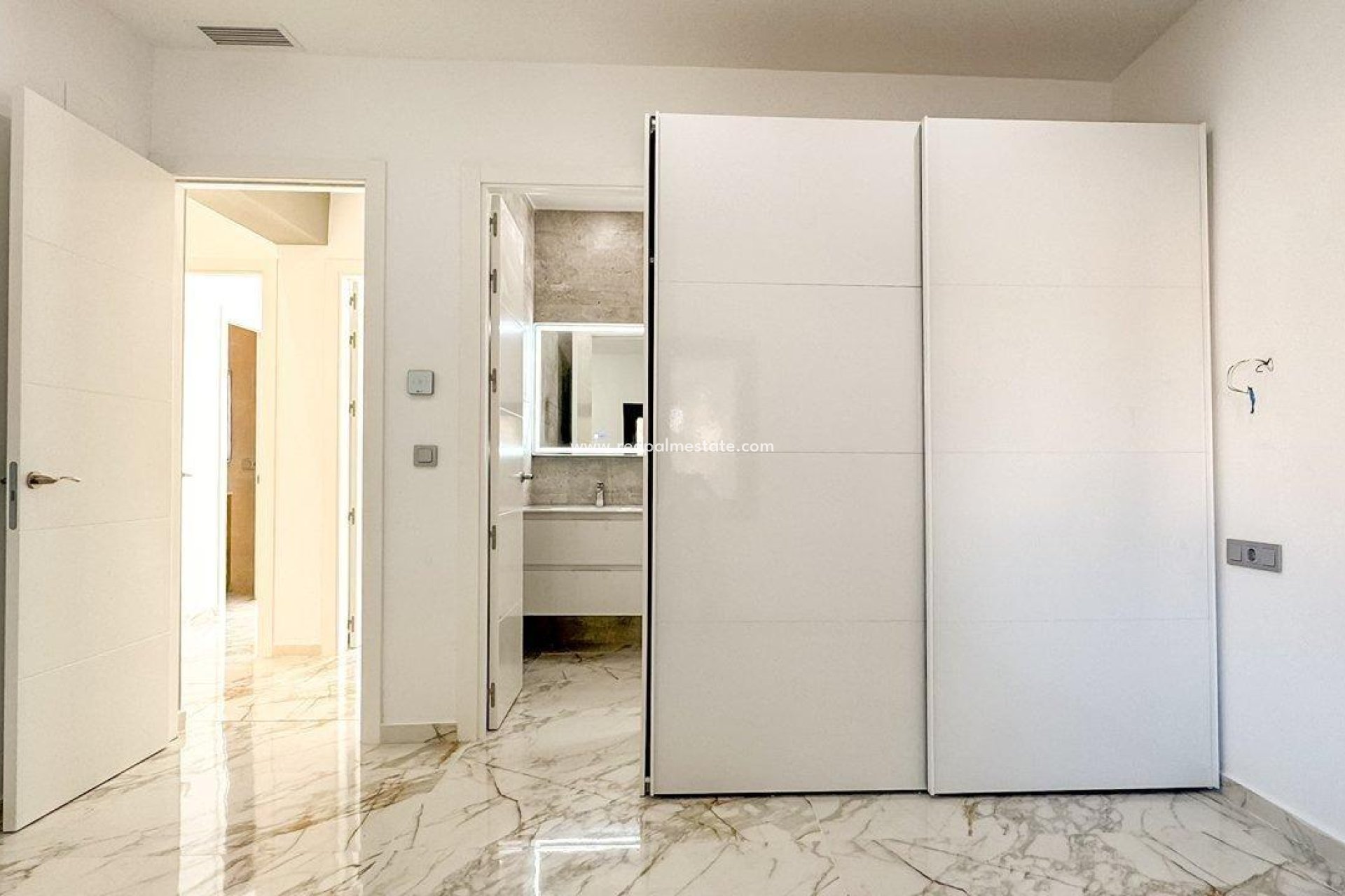 Revente - Villa -
Torrevieja - Los balcones