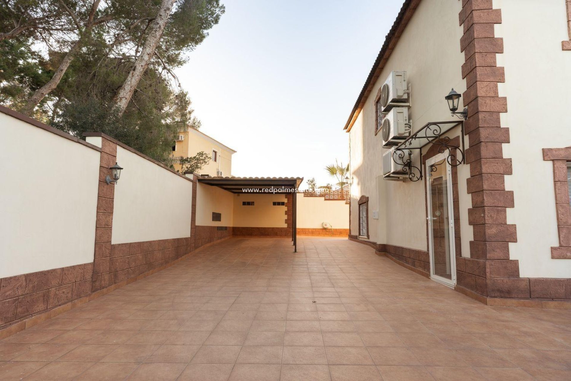 Revente - Villa -
Torrevieja - Los balcones