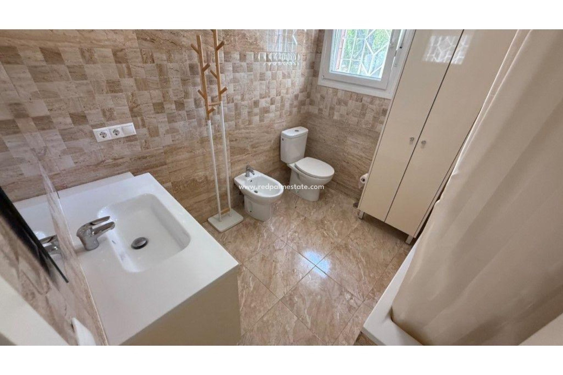 Revente - Villa -
Torrevieja - Los balcones