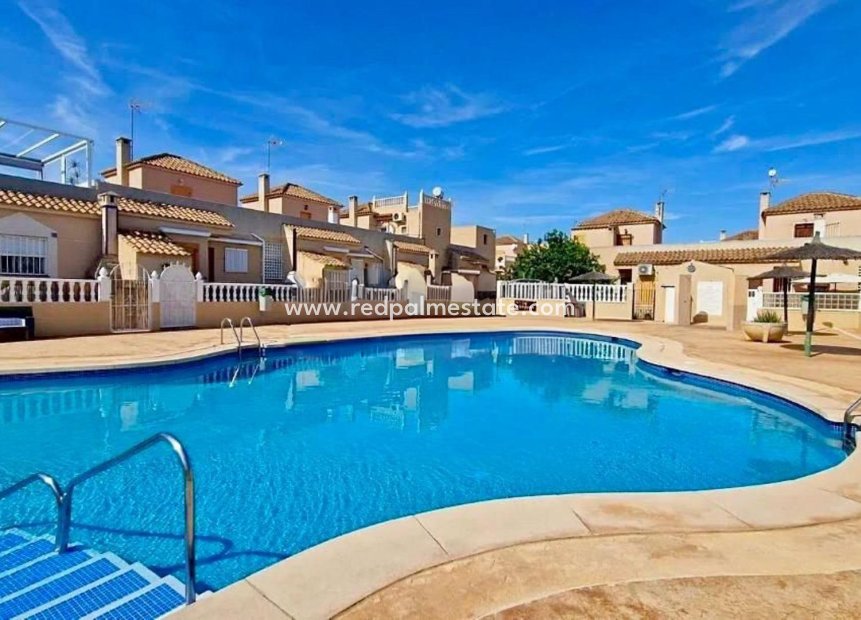 Revente - Villa -
Torrevieja - Los balcones