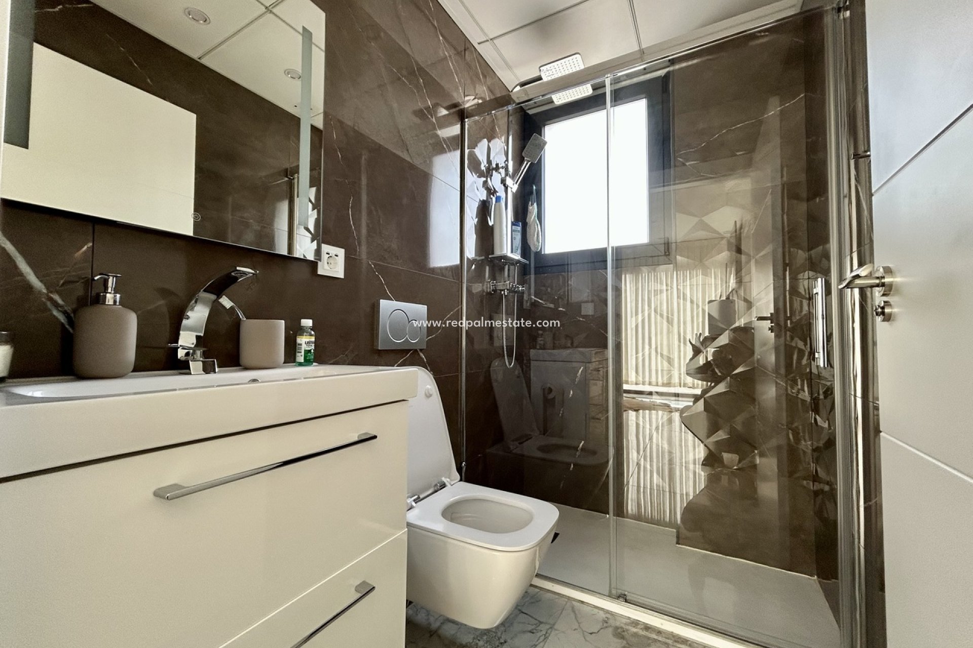 Revente - Villa -
Torrevieja - Los balcones