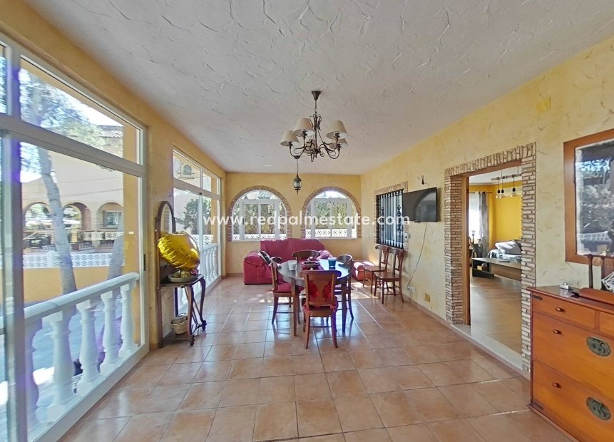 Revente - Villa -
Torrevieja - Los balcones