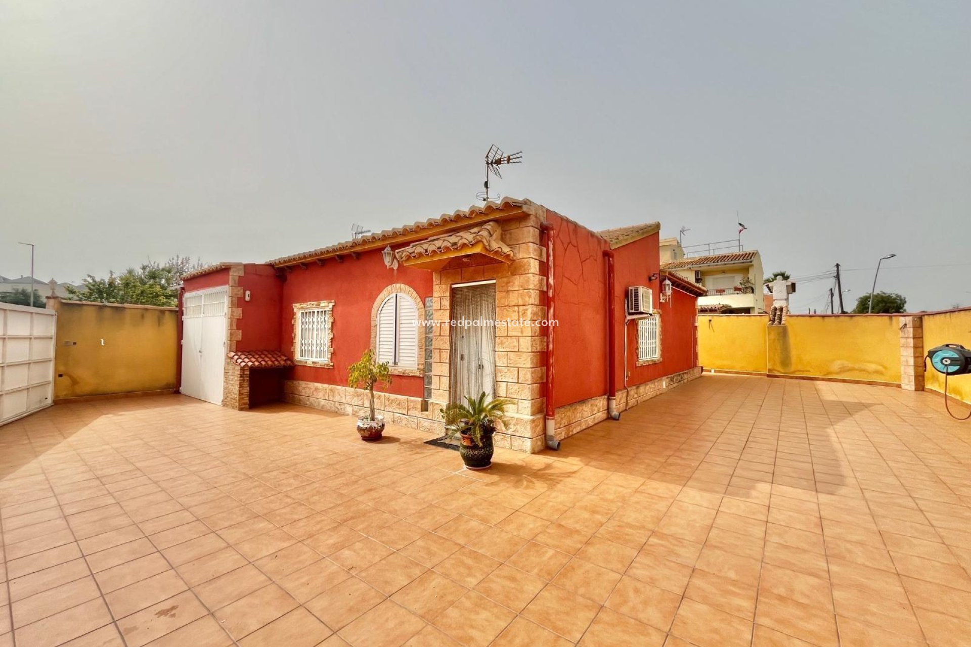 Revente - Villa -
Torrevieja - Los balcones