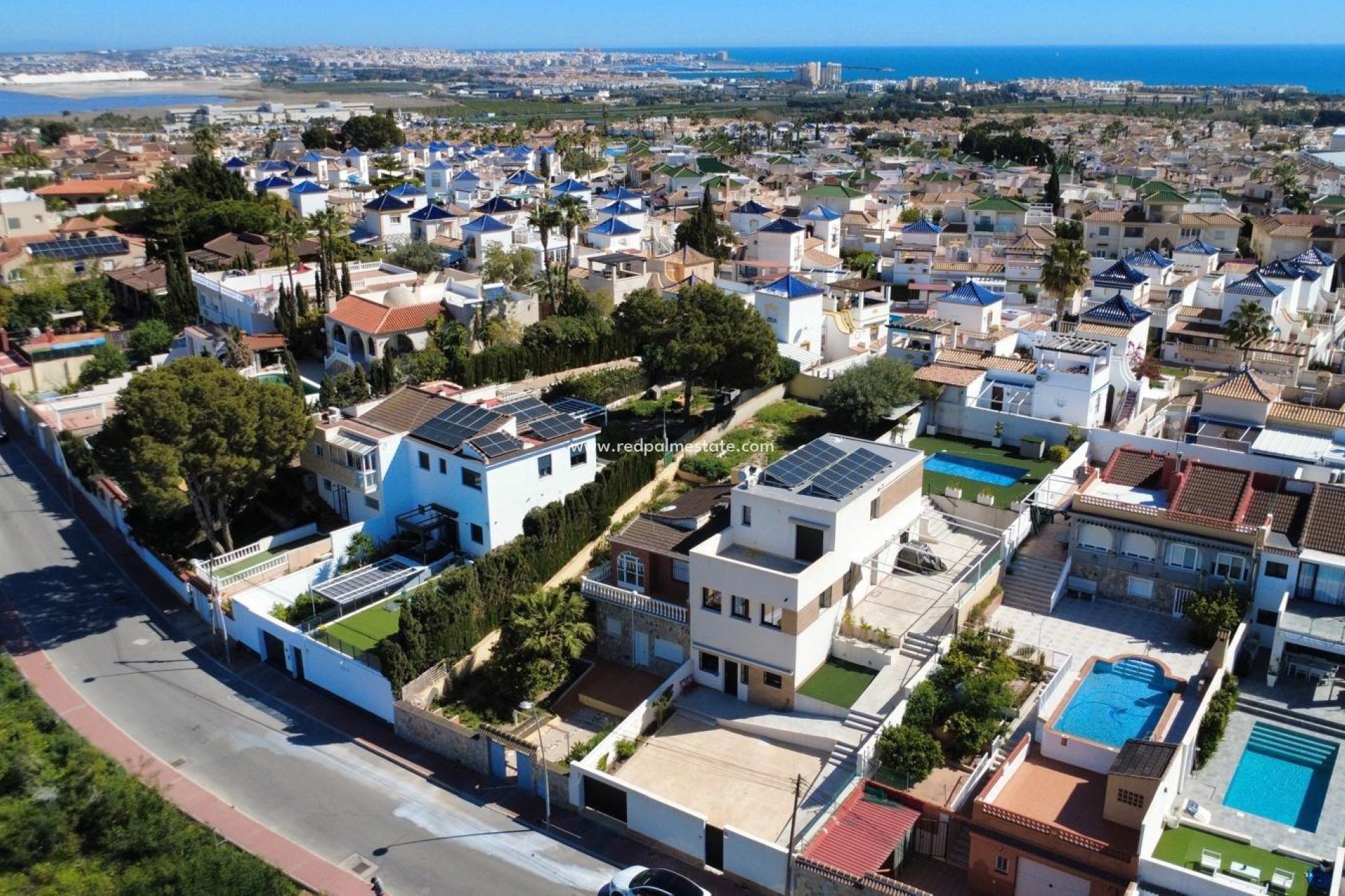 Revente - Villa -
Torrevieja - Los balcones