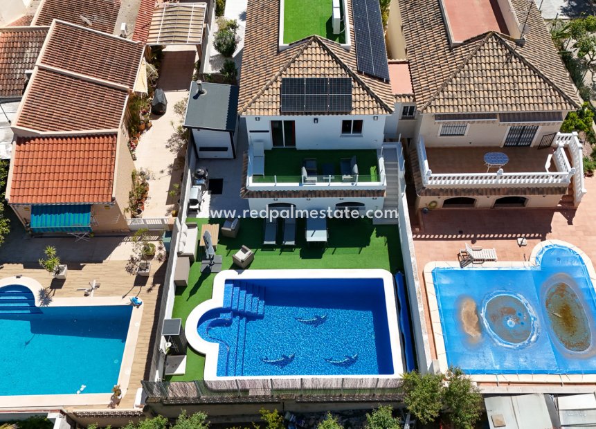 Revente - Villa -
Torrevieja - Los balcones