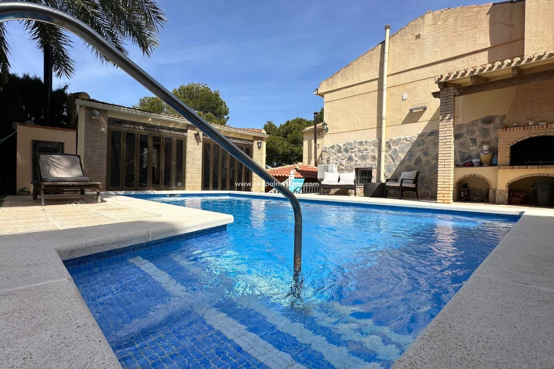 Revente - Villa -
Torrevieja - Los balcones