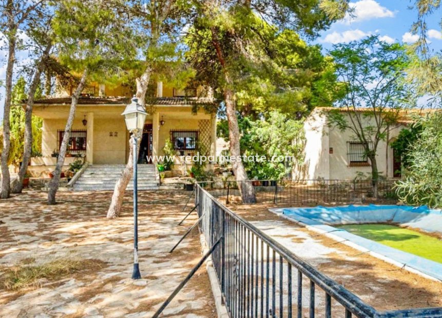 Revente - Villa -
Torrevieja - Los balcones