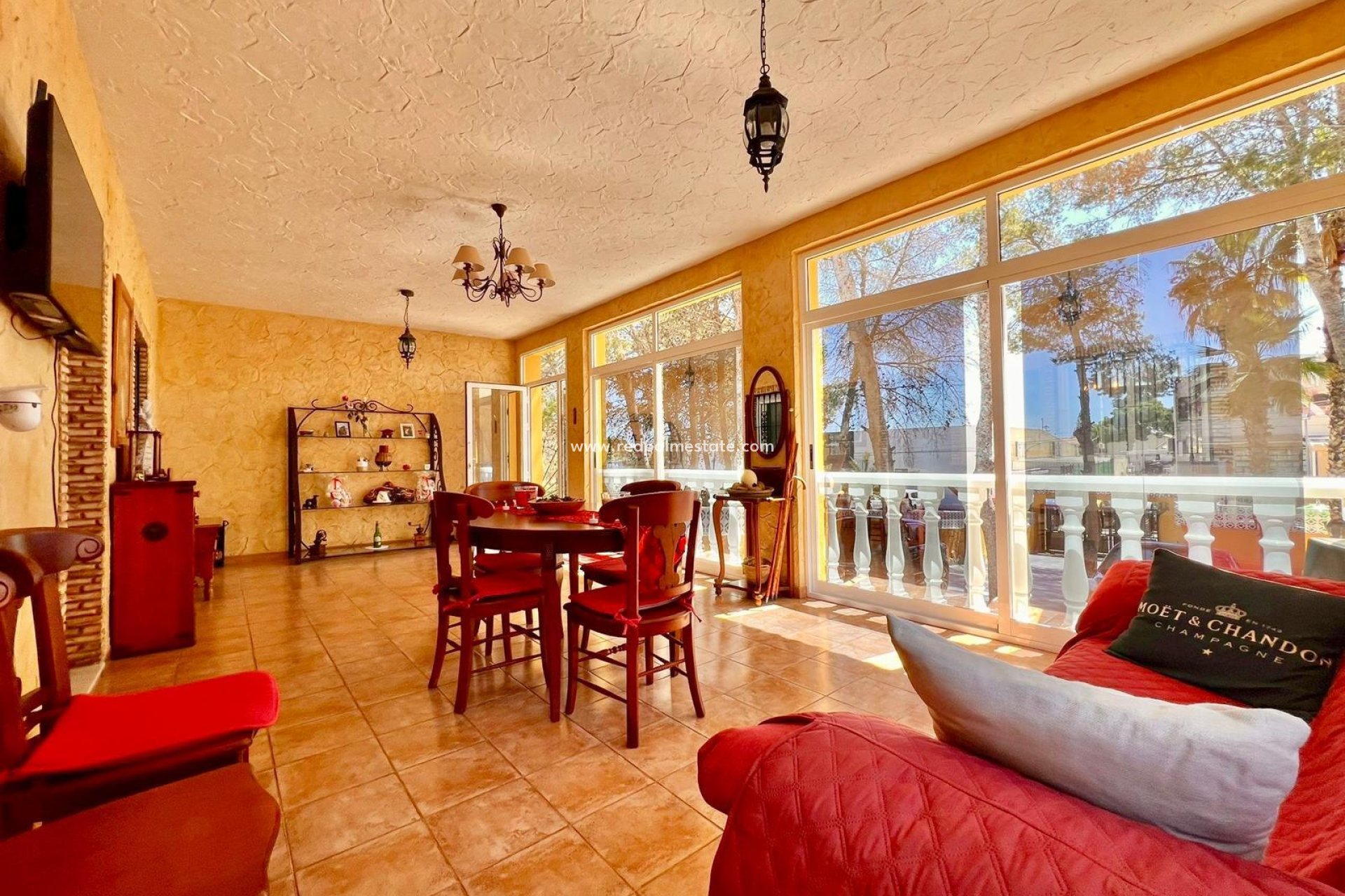 Revente - Villa -
Torrevieja - Los balcones