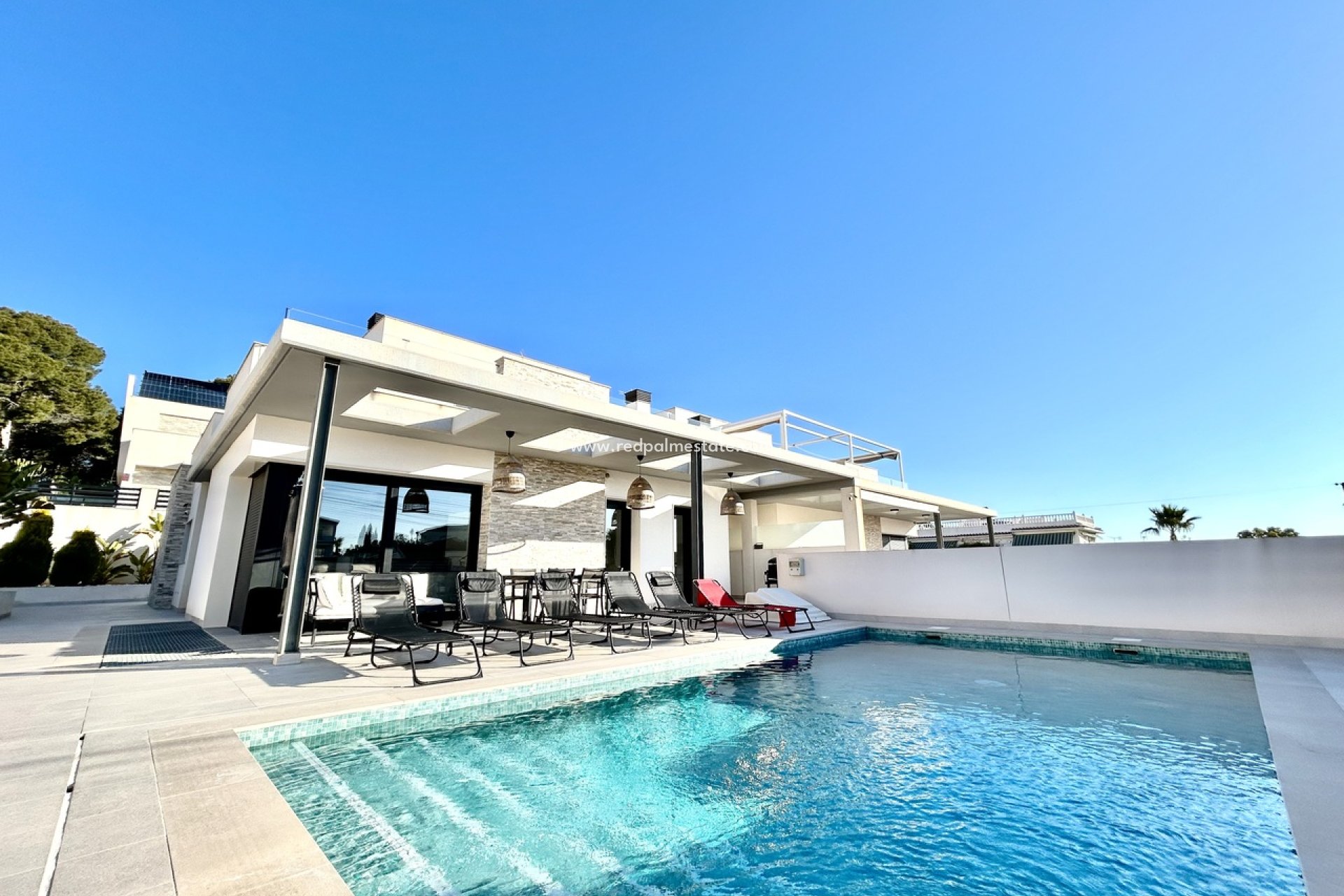 Revente - Villa -
Torrevieja - Los balcones