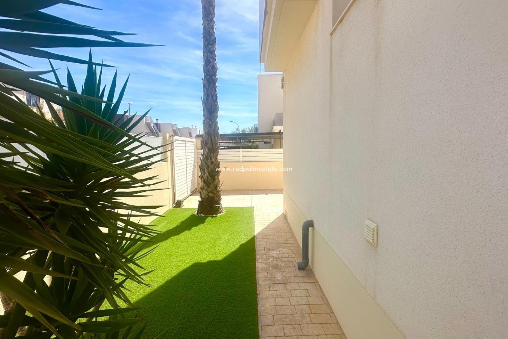 Revente - Villa -
Torrevieja - Miramar - Torre Del Moro
