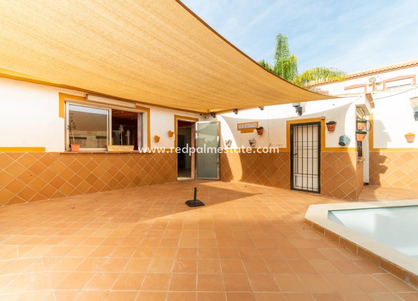 Revente - Villa -
Torrevieja - Orihuela costa