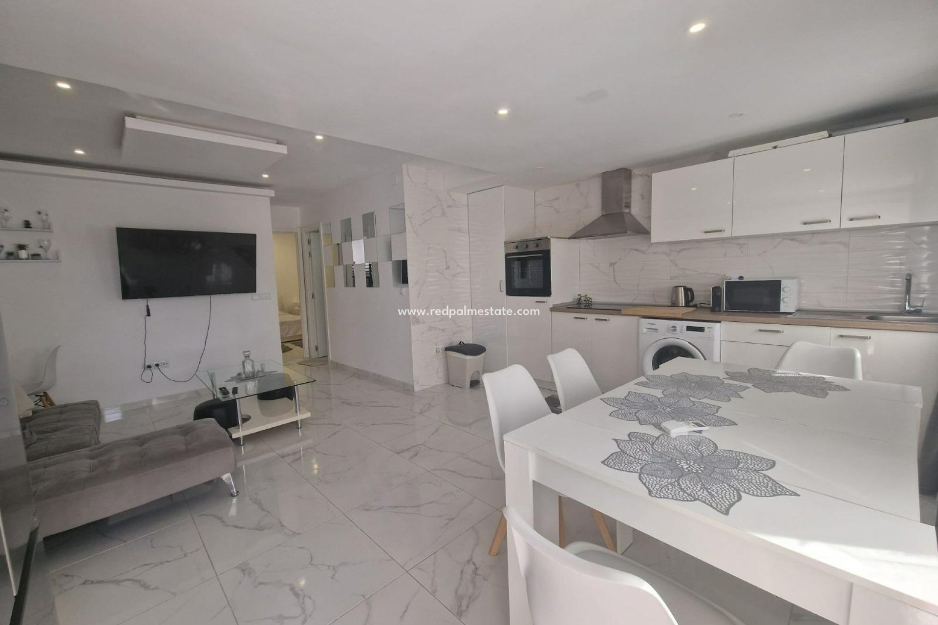 Revente - Villa -
Torrevieja - Paseo maritimo