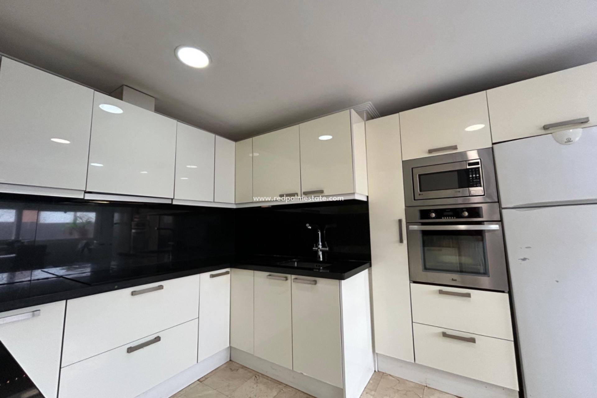 Revente - Villa -
Torrevieja - Playa del cura