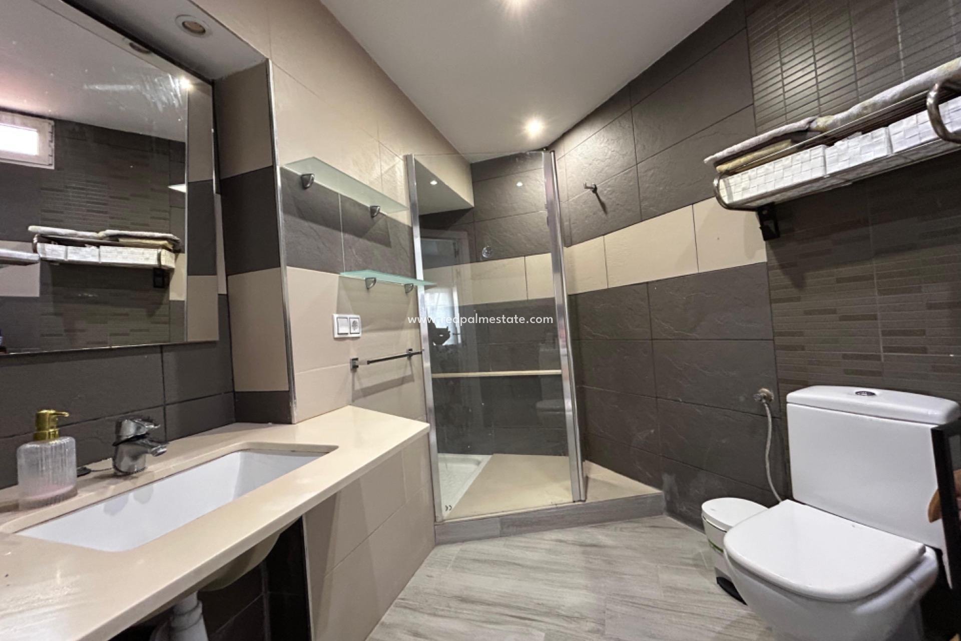 Revente - Villa -
Torrevieja - Playa del cura