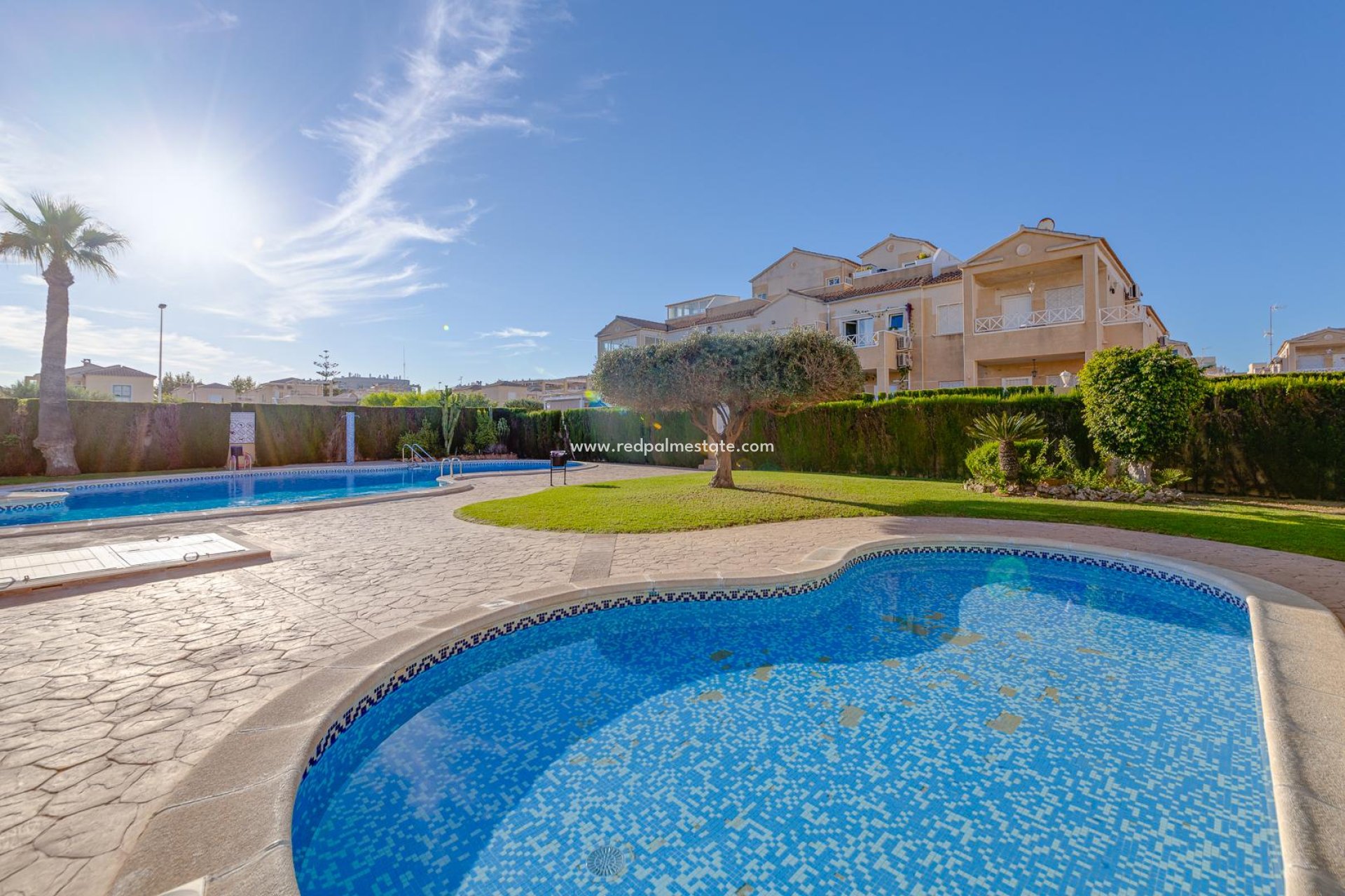 Revente - Villa -
Torrevieja - Pueblo - Centro