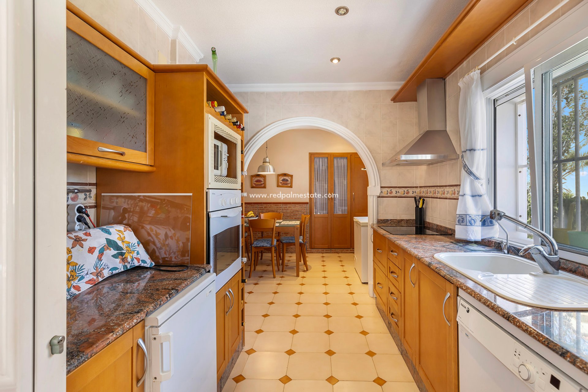 Revente - Villa -
Torrevieja - Punta Prima Torrevieja