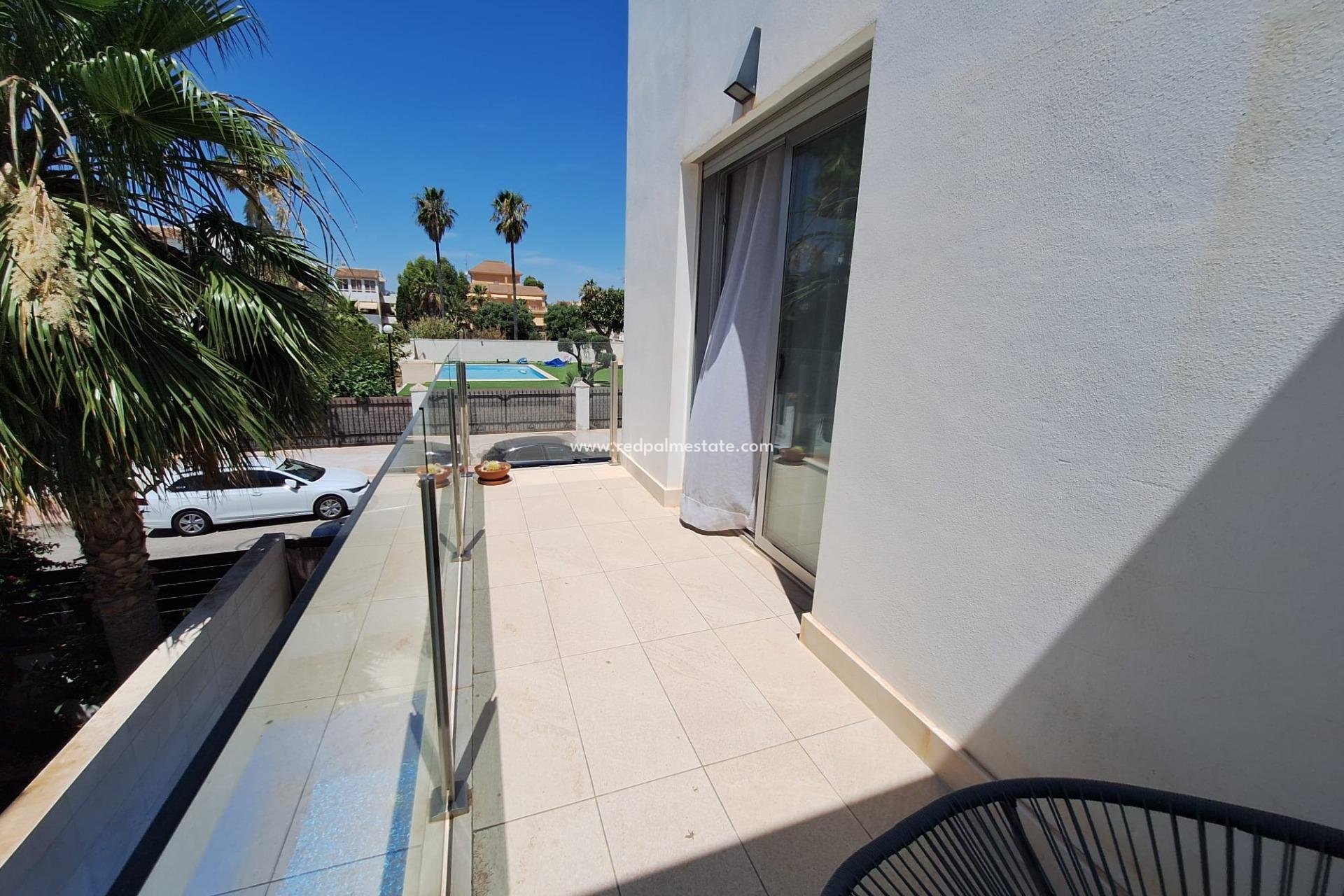 Revente - Villa -
Torrevieja - Rosaleda-los frutales
